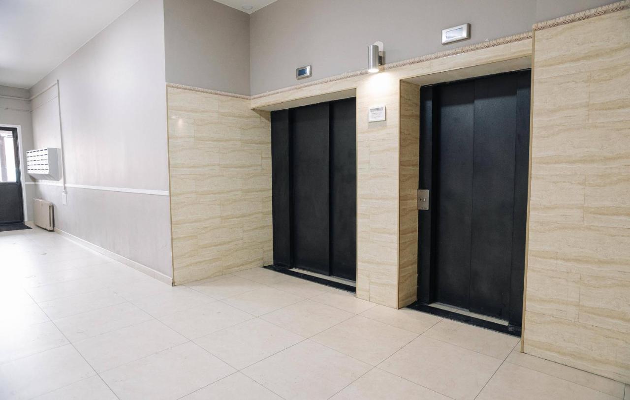 Апартаменты Люкс рядом с рекой Иртыш Павлодар Екстер'єр фото